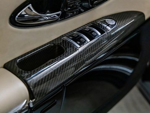 Used 2009 Maybach 62 S image 98