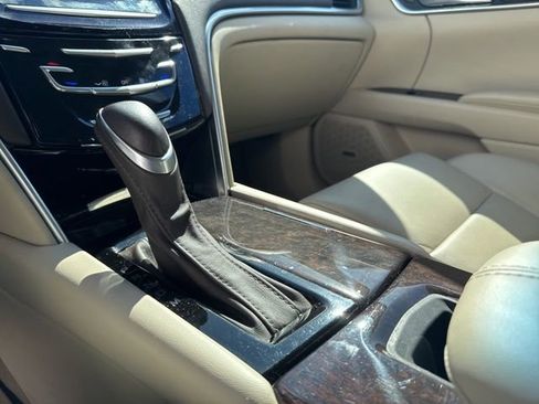 Used 2014 Cadillac XTS image 14