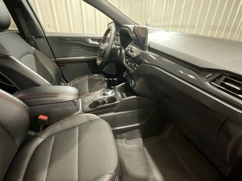 Used 2025 Ford Escape ST-Line Elite image 14