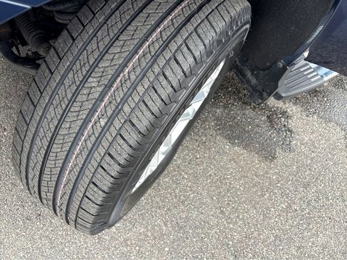 Used 2022 Chevrolet Silverado 1500 LT w/ Safety Package image 28