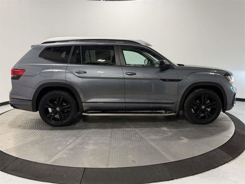 Used 2023 Volkswagen Atlas SEL R-Line image 7
