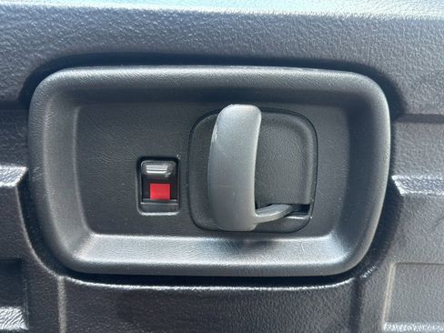 Used 2024 GMC Savana 2500 w/ Driver Convenience Package RWD image 18