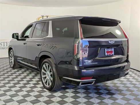 Used 2023 Cadillac Escalade Premium Luxury Platinum w/ Heavy-Duty Trailer Package image 4