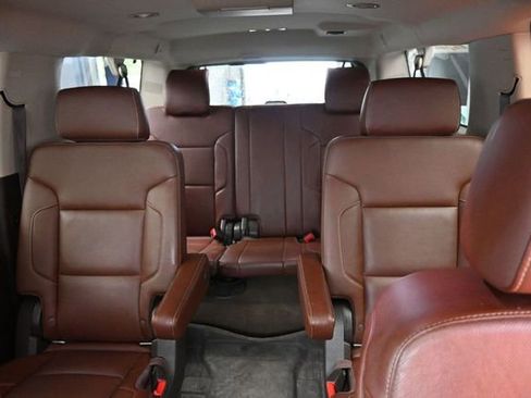 Used 2018 Chevrolet Suburban Premier AWD/4WD image 26