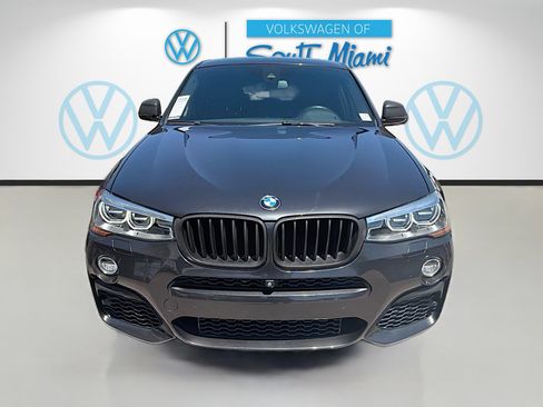 Used 2018 BMW X4 M40i image 2