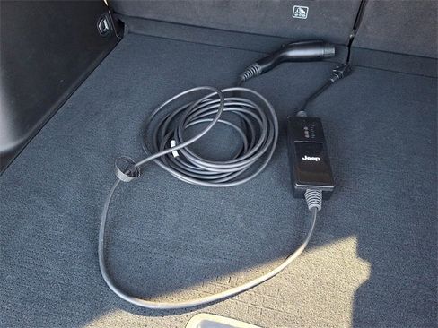 Used 2024 Jeep Grand Cherokee Limited 4xe image 34