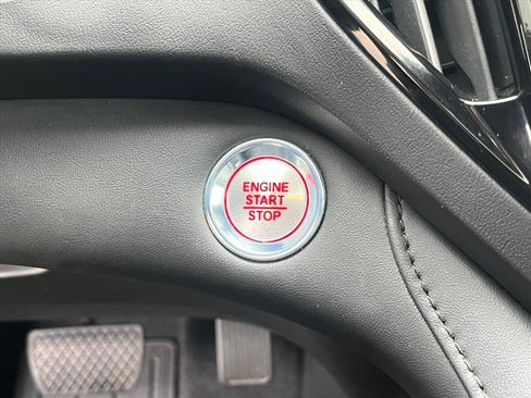 Used 2023 Acura RDX SH-AWD image 10