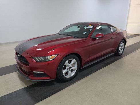 Used 2016 Ford Mustang Coupe RWD image 7
