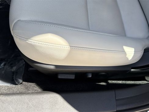 Used 2024 MAZDA MAZDA3 2.5 Turbo Sedan w/Premium Plus image 41