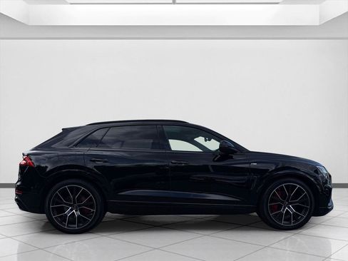 Used 2023 Audi Q8 Prestige w/ Prestige Package AWD/4WD image 6