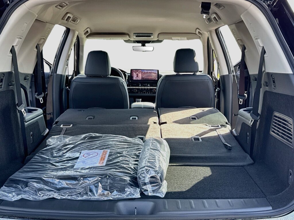 New 2026 Nissan Pathfinder SL AWD/4WD image 9
