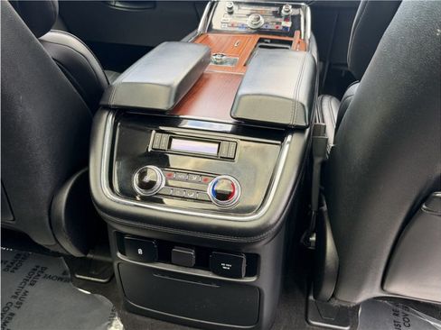 Used 2019 Lincoln Navigator Reserve w/ Cargo Package AWD/4WD image 33