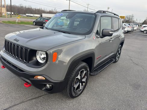 Used 2021 Jeep Renegade Trailhawk image 3