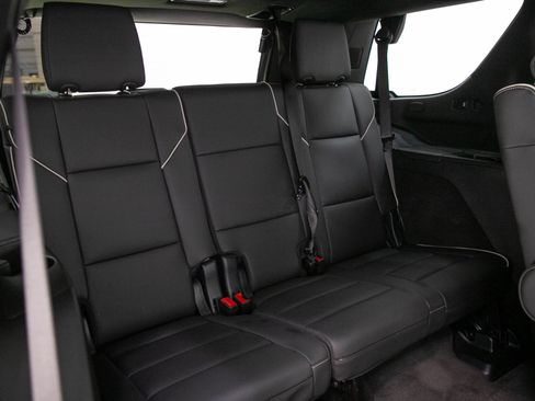 Used 2025 Cadillac Escalade Sport w/ Touring Package AWD/4WD image 13