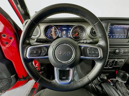 Used 2020 Jeep Wrangler Unlimited Sahara image 12