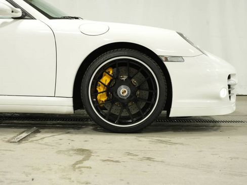 Used 2013 Porsche 911 Turbo S image 39