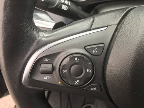 Used 2021 Buick Enclave Premium w/ Sun and Sites Package AWD/4WD image 21