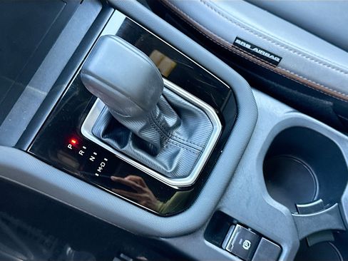 Used 2025 Subaru Forester Sport image 28