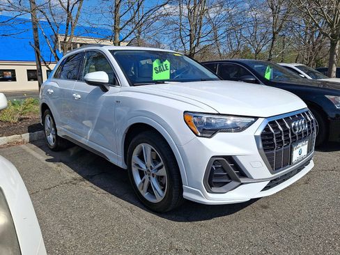 Used 2020 Audi Q3 2.0T Premium w/ Convenience Package image 3