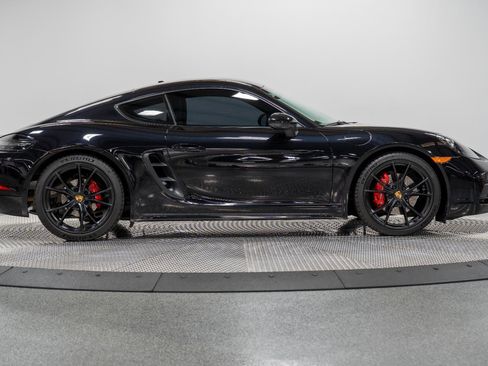 Used 2019 Porsche 718 Cayman GTS image 17