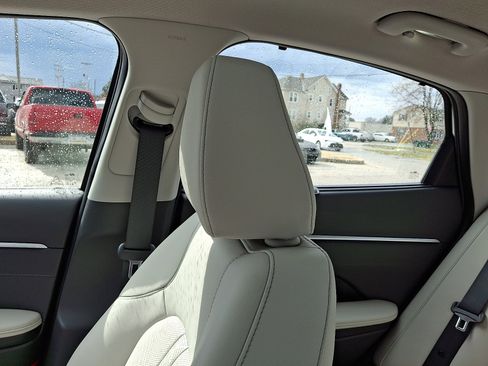 Certified 2025 Hyundai Sonata Limited FWD image 17