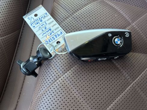 Used 2023 BMW X7 xDrive40i w/ Premium Package image 39