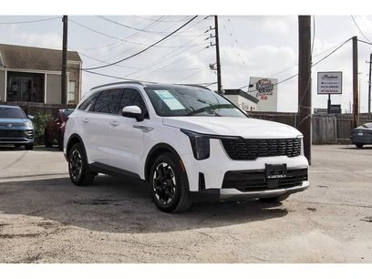 Used 2025 Kia Sorento S w/ Panoramic Sunroof Package
