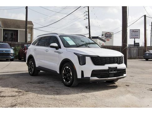 Used 2025 Kia Sorento S w/ Panoramic Sunroof Package FWD image 1