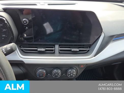 Used 2024 Chevrolet Trax LS w/ LS Convenience Package FWD image 20