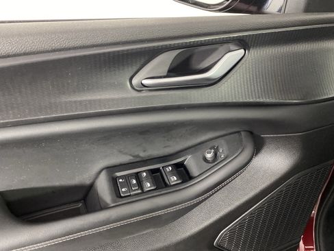 Used 2023 Jeep Grand Cherokee L Altitude AWD/4WD image 15
