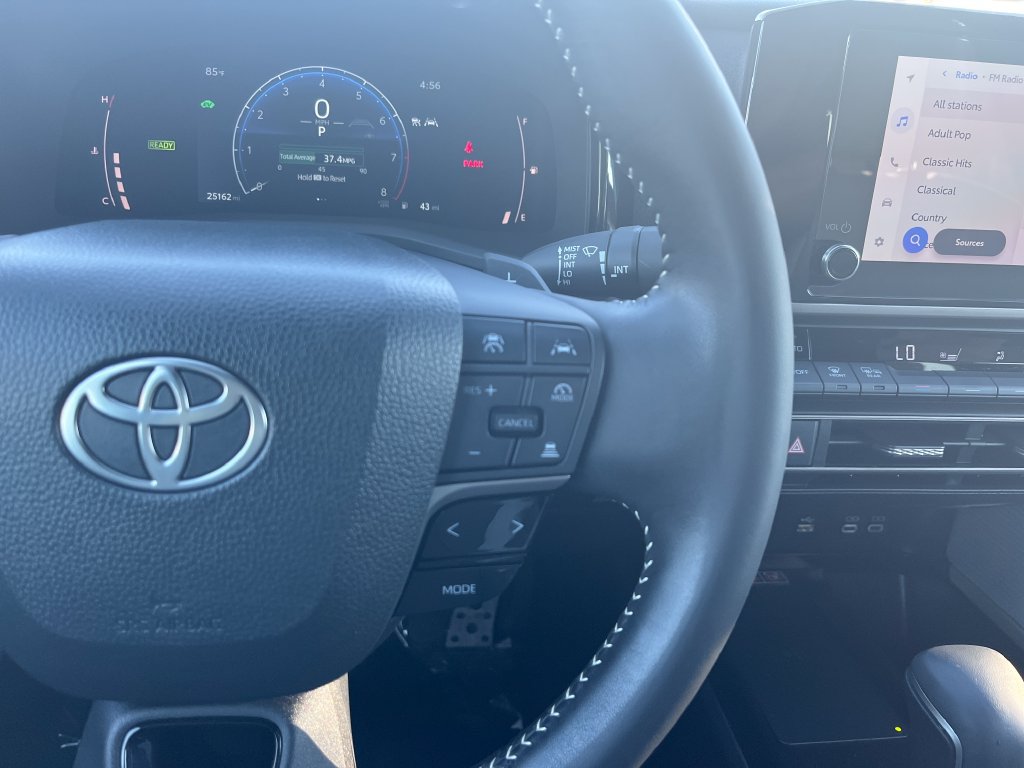 Used 2025 Toyota Camry SE w/ Convenience Package FWD image 41