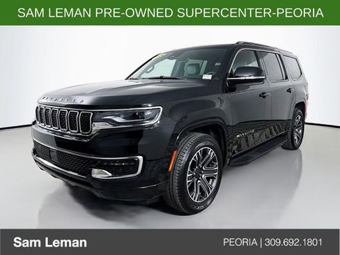 Used 2024 Jeep Wagoneer 4WD w/ Premium Group I image 3