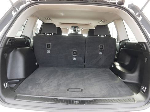 Used 2023 Jeep Grand Cherokee Laredo image 18