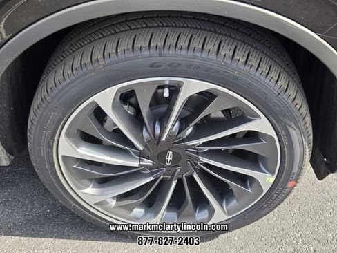 New 2026 Lincoln Aviator Reserve image 13