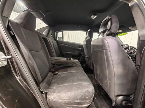 Used 2013 Chrysler 200 LX FWD image 18
