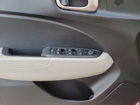 Used 2023 Hyundai Venue SEL w/ Cargo Package image 14