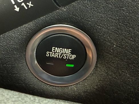 Used 2024 Chevrolet Malibu LT FWD image 24
