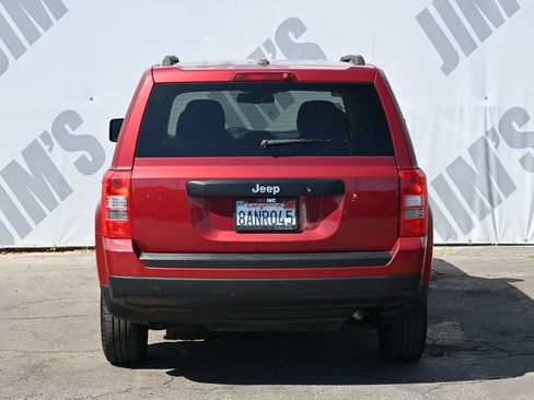 Used 2017 Jeep Patriot Sport FWD image 5