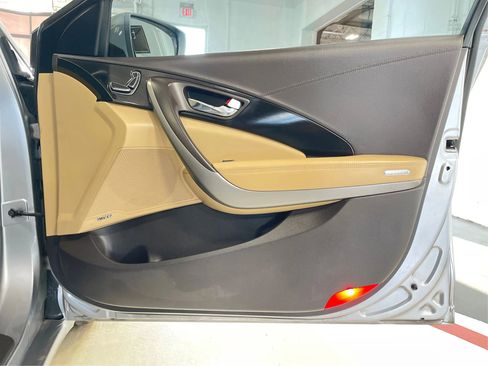 Used 2016 Hyundai Azera image 25