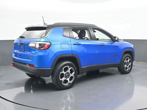 Used 2022 Jeep Compass Trailhawk image 6