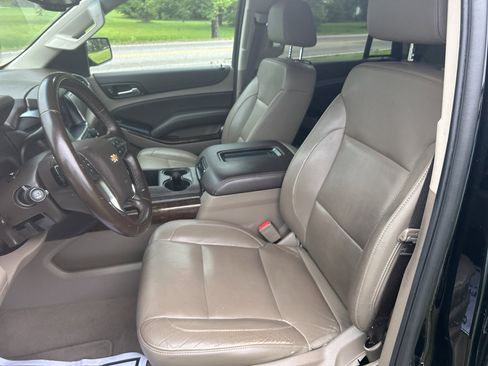 Used 2019 Chevrolet Tahoe LT image 11