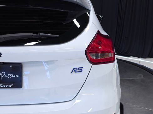 Used 2017 Ford Focus RS AWD/4WD image 5