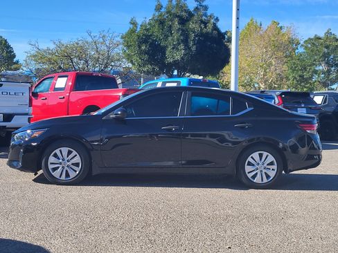 Certified 2024 Nissan Sentra S FWD image 3