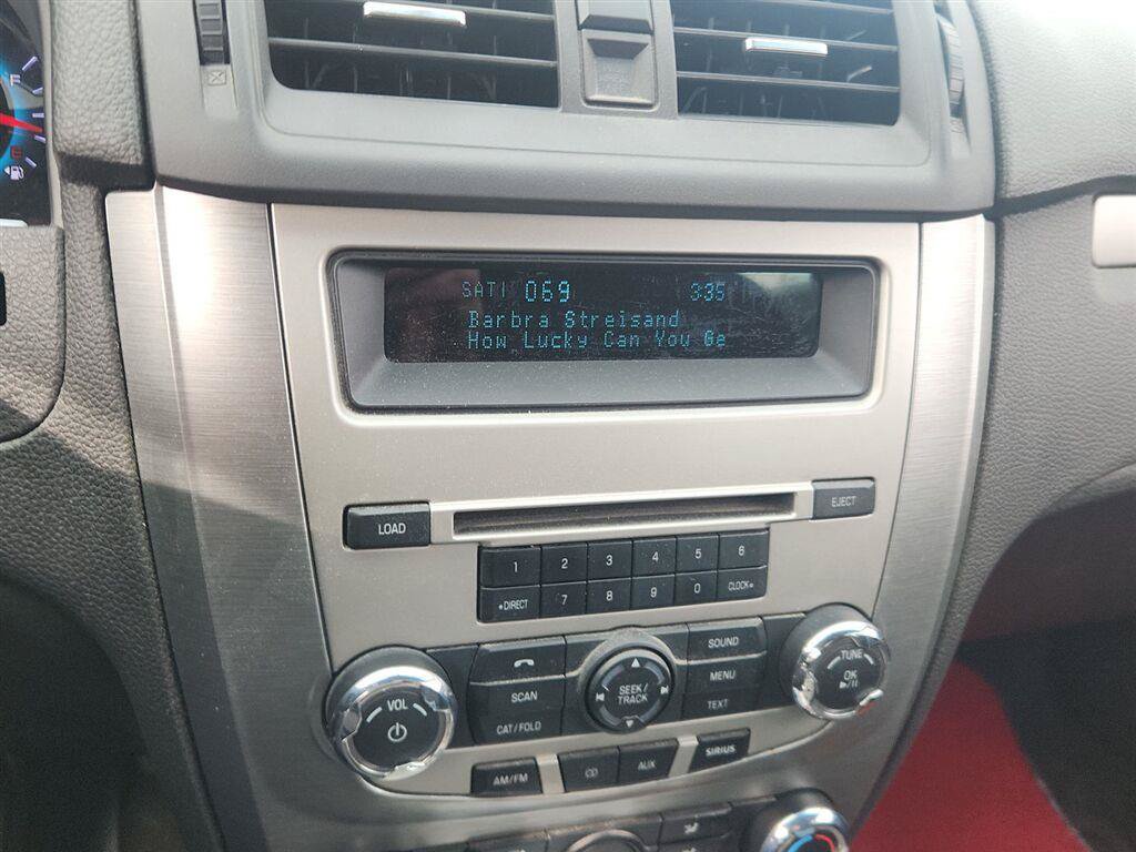 Used 2012 Ford Fusion SE FWD image 16