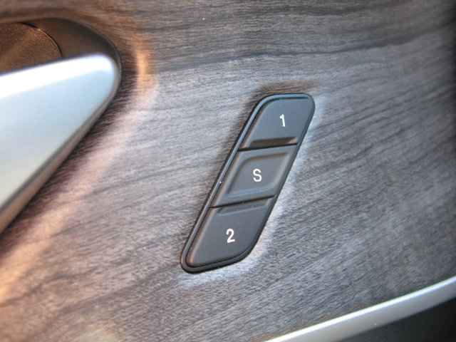 Used 2023 Jeep Grand Cherokee Limited AWD/4WD image 17