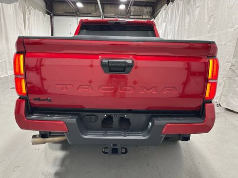 Used 2025 Toyota Tacoma TRD Sport image 6