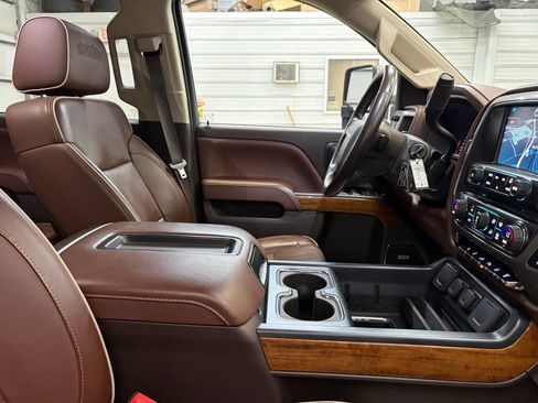 Used 2015 Chevrolet Silverado 3500 High Country w/ Duramax Plus Package AWD/4WD image 23