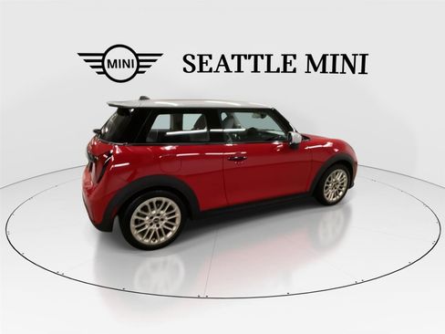 Certified 2025 MINI Cooper S image 11