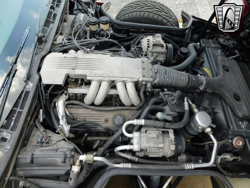 Used 1988 Chevrolet Corvette Coupe image 23