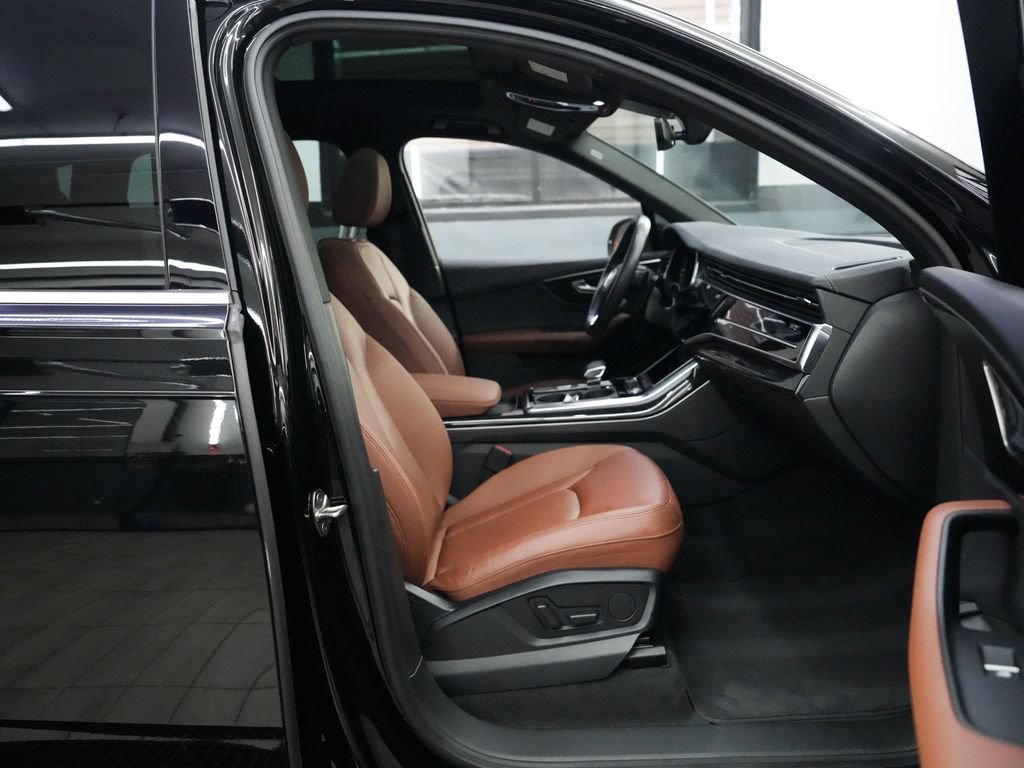 Used 2023 Audi Q7 2.0T Premium w/ Convenience Package AWD/4WD image 40